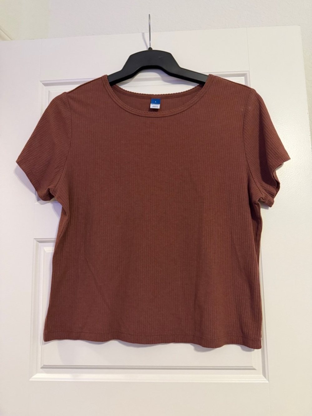 Old Navy Ribbed Short-Sleeve Tee in Rust Brown